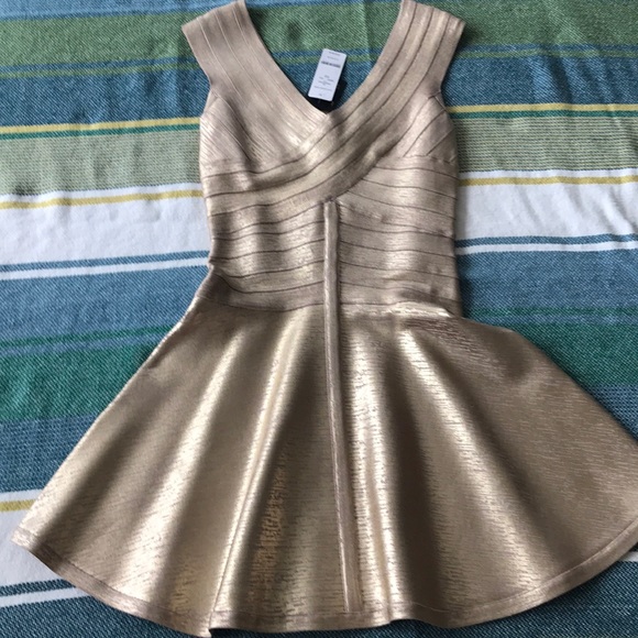 Bebe Gold Bandage dress NWT - Picture 4 of 8